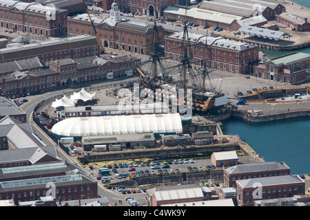 Luftaufnahme der HMS Victory in Portsmouth Harbour. Bild von James Boardman. Stockfoto