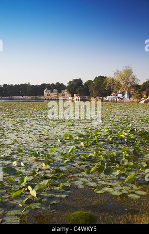 Sukh Mahal (wo Rudyard Kipling einmal waren) auf Jait Sagar See, Bundi, Rajasthan, Indien Stockfoto