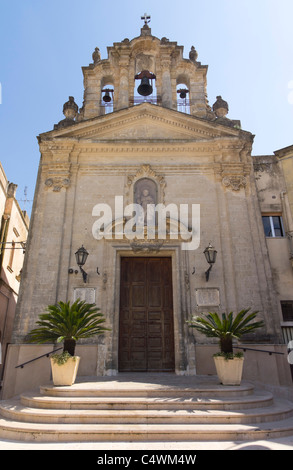 Italien - Montescaglioso, Stadt auf einem Hügel in der Nähe von Matera, Basilikata, Italien. Chiesa Matrice, die Mutterkirche der Stadt. Stockfoto