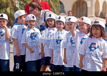 Schule Kinder sport am Aristotelous Square - Plateia Aristotelous - in Thessaloniki, Griechenland Stockfoto