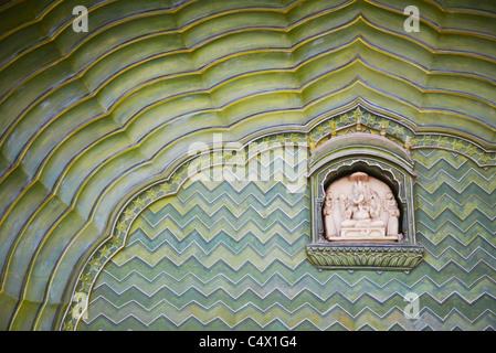 Detail am grünen Tor in Pitam Niwas Chowk, Stadtschloss, Jaipur, Rajasthan, Indien Stockfoto