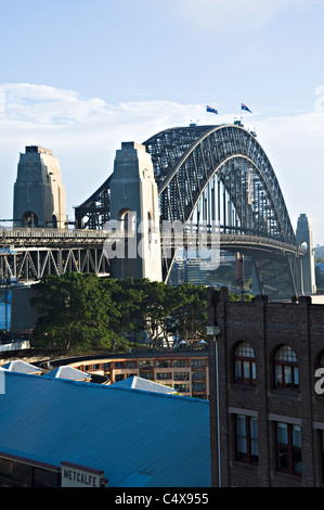 Die schönen Sydney Harbour Bridge Spannweiten über Port Jackson in der City of Sydney New South Wales Australien Stockfoto