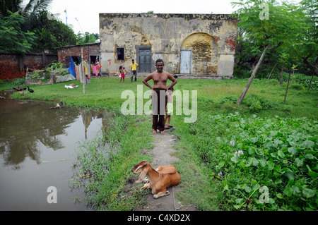 Eine Szene in den Rangierbahnhöfen in Khuna, Bangladesch Stockfoto