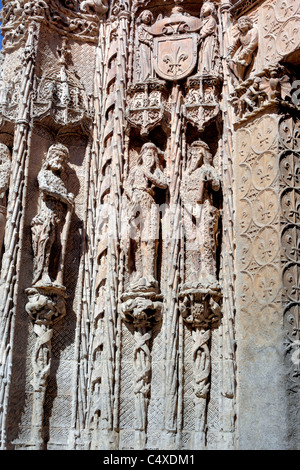 Skulptur auf dem Portal des Colegio de San Gregorio, Nationalmuseum für Bildhauerei, Valladolid, Kastilien und Leon, Spanien Stockfoto