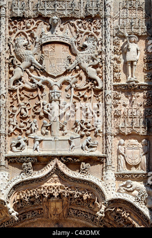 Skulptur auf dem Portal des Colegio de San Gregorio, Nationalmuseum für Bildhauerei, Valladolid, Kastilien und Leon, Spanien Stockfoto