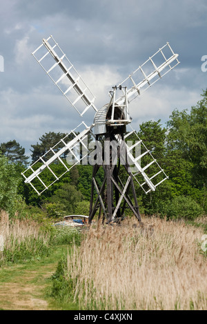 Boardman Fachwerk Wind Pumpe oder Windmühle, wie Hügel, Fluss Ant, Ludham, Norfolk Broads, East Anglia. VEREINIGTES KÖNIGREICH. Stockfoto