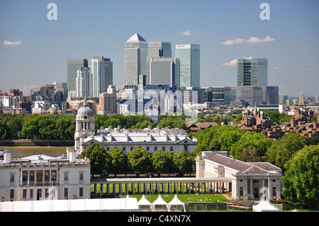 Blick auf Canary Wharf vom Greenwich Park, Greenwich, London Borough of Greenwich, Greater London, England, Vereinigtes Königreich Stockfoto