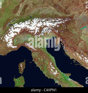 Italienische und Schweizer Alpen ab Platz auf diesem Satellitenbild der NASA. Stockfoto