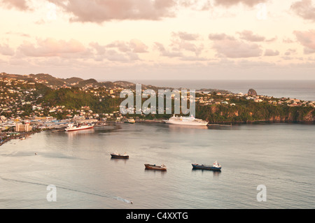 Boudicca, Fred Olsen Cruise SIP-im Hafen von Kingstown, St. Vincent & der Grenadinen Karibik. Stockfoto