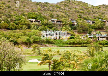 Golfplatz im Canouan Estate Resort & Villas in Carenage Bay, Canouan Island, St. Vincent & die Grenadinen. Stockfoto