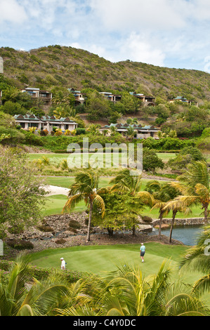 Golfplatz im Canouan Estate Resort & Villas in Carenage Bay, Canouan Island, St. Vincent & die Grenadinen. Stockfoto