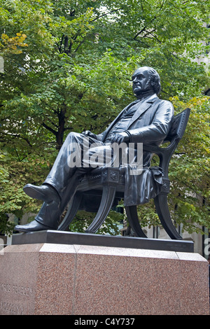 City of London, Royal Exchange Statue von George Peabody Juni 2011 Stockfoto