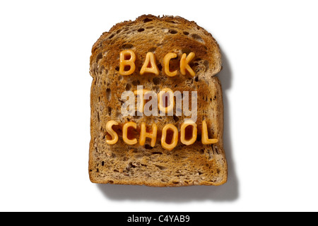 Zurück zur Schule Alphabet Spaghetti auf Toast Stockfoto