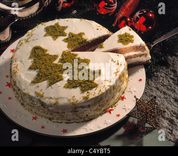 Buchweizen-Torte mit Limetten Creme (schwedische Weihnachten - Torte) - Schnitt- Stockfoto