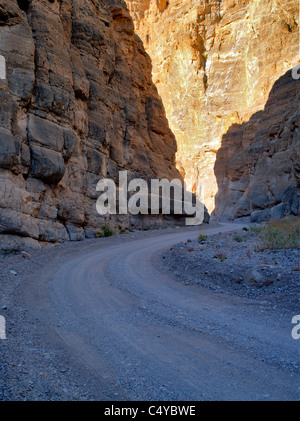 Straße in Titus Canyon. Death Valley Nationalpark, Kalifornien Stockfoto