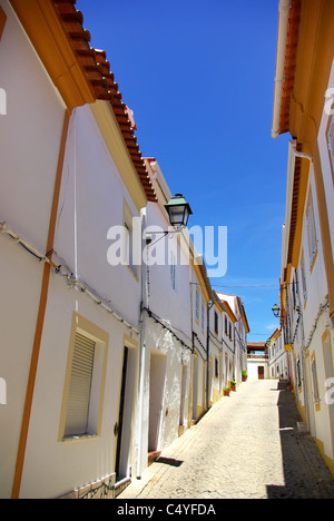 Straße des Dorfes Alegrete, Portugal. Stockfoto