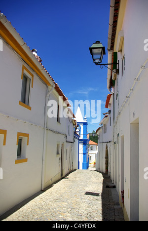 Straße des Dorfes Alegrete, Portugal. Stockfoto