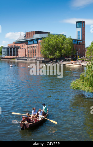 Das Swan Theatre über den Fluss Avon in Stratford, England. Stockfoto