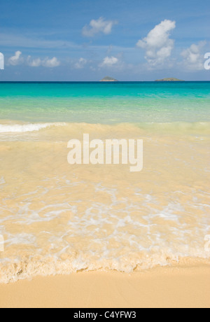 Strand und dem Pazifischen Ozean von Floreana Insel der Galapagos Inseln Ecuador Stockfoto