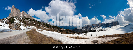 180 Panorama Pass Giau Richtung M. Averau, Santa Lucia, Vento, Dolomiten, Italien, Europa Stockfoto