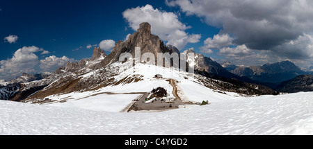 120 Panorama Pass Giau Richtung M. Averau, Santa Lucia, Vento, Dolomiten, Italien, Europa Stockfoto
