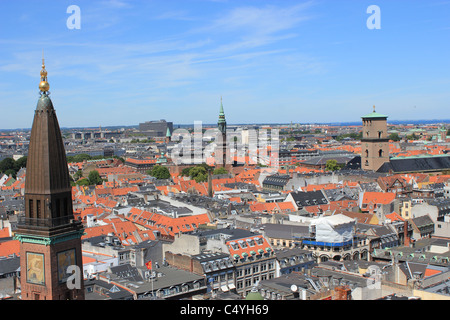 Luftaufnahme von Kopenhagen. Entnommen aus dem Rathausturm. Stockfoto