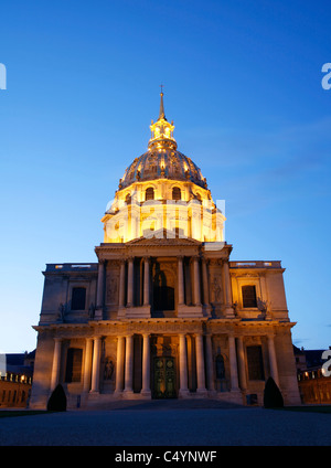 Paris - Les Invalides Kirche Abend Stockfoto