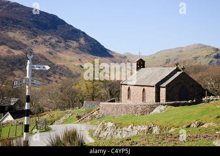 Pfarrkirche von St. James an der Kreuzung zu Newlands Pass in Lake District National Park hat Alfred Wainwright Memorial. Buttermere Cumbria England Großbritannien Stockfoto