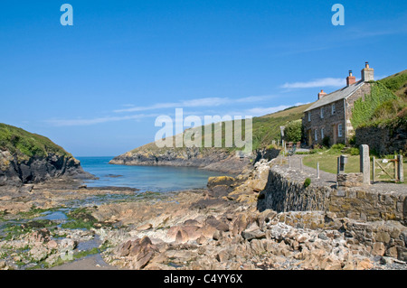 Port Quin auf der North Cornwall Coast path Stockfoto