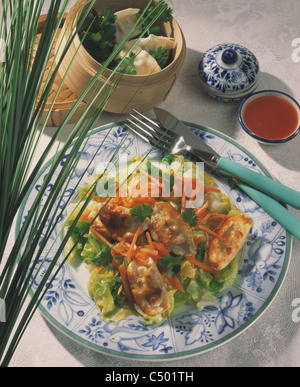 Spitz Kohl mit Dim Sum Stockfoto