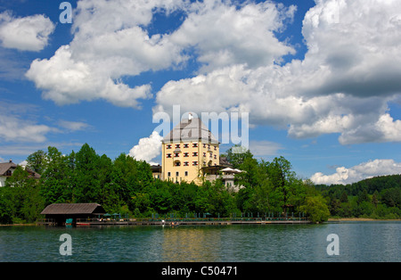 Sommertag am Schloss Fuschel am See Fuschlsee, Hof, Salzkammergut, Österreich Stockfoto