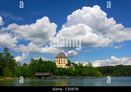 Sommertag am Schloss Fuschel am See Fuschlsee, Hof, Salzkammergut, Österreich Stockfoto