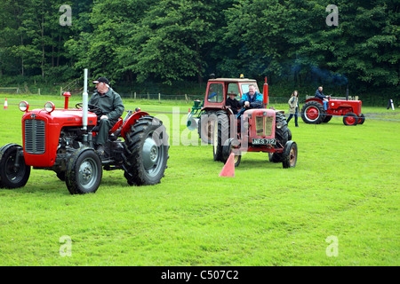 Alter Traktor anzeigen bei Landwirtschaftsausstellung in Ayrshire, Schottland Stockfoto