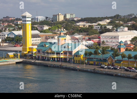 Nassau, Bahamas, ist ein beliebter Anlaufhafen auf Disney Cruise Line 3-5 Tage Fahrten von Port Canaveral, FL Stockfoto