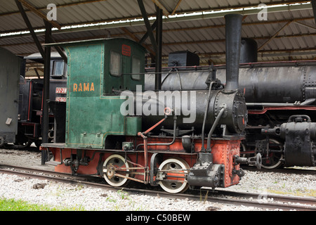 Alte Lok und Zug Museum, Uzicka Pozega, Serbien Stockfoto