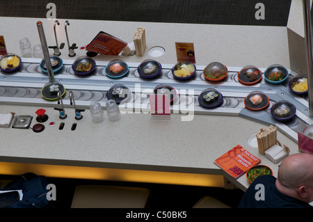 Sushi train Stockfoto