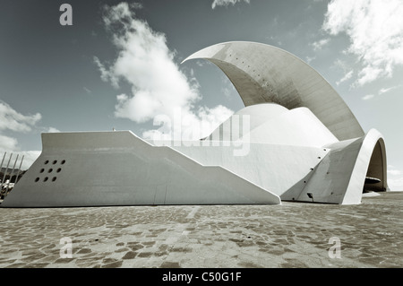 Auditorio de Tenerife, Konzerthalle, Avantgarde-Stil, entworfen vom Architekten Santiago Calatrava, Santa Cruz, Teneriffa Stockfoto