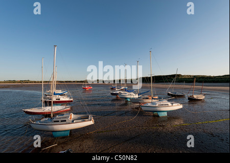 Am Strand von Beadnell Yachten. Stockfoto