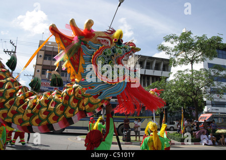 Drachenparade in Samut Sakhon Provinz in Thailand Stockfoto