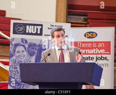 Mark Serwotka General Secretary fuer dem öffentlichen und dem Commercial Services Union (PCS) Adressierung PCS Mitglieder Streik Rallye London Stockfoto