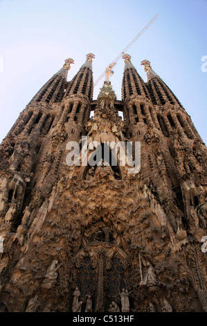 Geburtsfassade der Sagrada Familia, Barcelona, Spanien Stockfoto