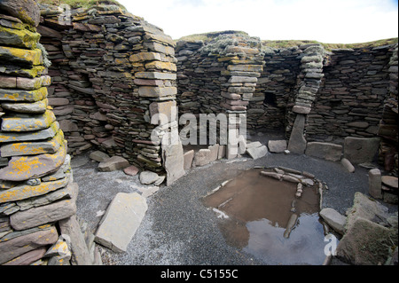 Das Innere der Jarlshof Eisenzeit Steuerhaus, Shetland-Inseln. SCO 7395 Stockfoto