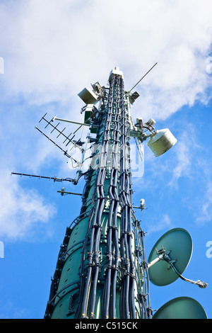 Detail der hohen Fernmeldeturms Stockfoto