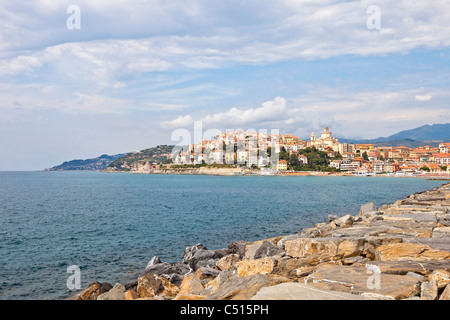 Mit Blick auf die alte Stadt von Porto Maurizio - Imperia Stockfoto