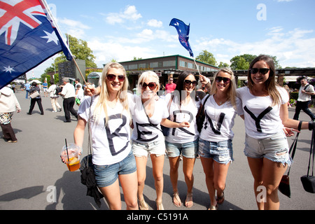 Australische Bernard Tomic Fans bei The Wimbledon Tennis-Meisterschaften, Wimbledon, London, United Kingdom.Photo:Jeff Gilbert Stockfoto