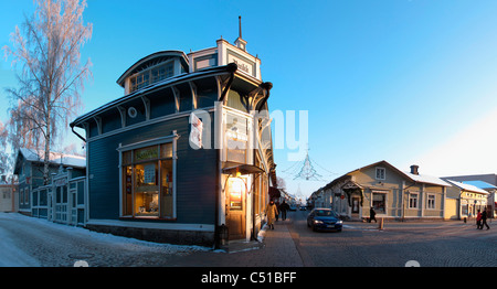 Panorama Finnland Rauma mittelalterliche Altstadt voller Holzhäuser im Winterschnee Stockfoto