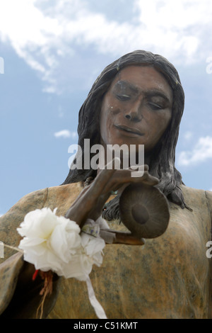 Skulptur von Sacajawea, die zwei Jahre lang als Leitfaden für die historischen Lewis und Clark Expedition gehandelt. Stockfoto