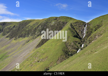 Cautley Craggs und Cautley Tülle Wasserfall im Howgills Cumberland England UK Stockfoto