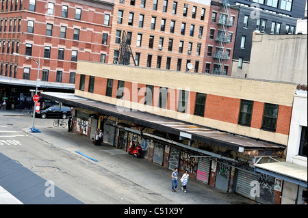 Blick auf die Meat Packing District aus der High Line Park, New York, NY, USA Stockfoto