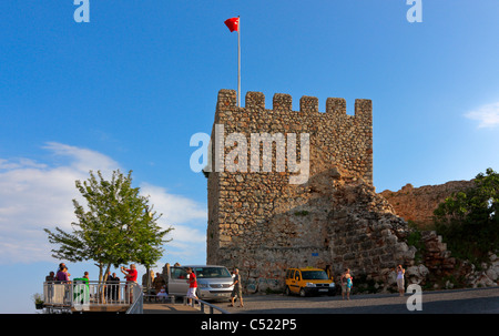 Historischen Wachturm der Mauer rund um die Burg von Alanya, Türkei Stockfoto